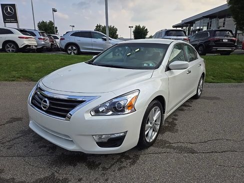 Used 2013 Nissan Altima 2.5 SV FWD image 10