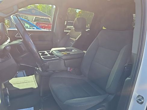 Used 2022 Chevrolet Silverado 1500 RST w/ Z71 Off-Road Package image 7