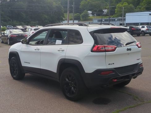 Used 2016 Jeep Cherokee Trailhawk AWD/4WD image 6