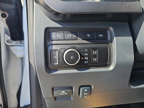 Certified 2024 Ford F250 Platinum image 14