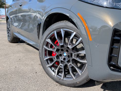 New 2026 BMW X5 xDrive50e w/ M Sport Package image 3