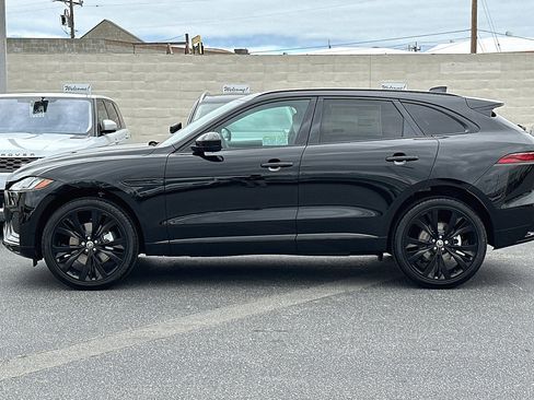 New 2024 Jaguar F-PACE R-Dynamic S image 2