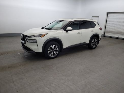 Used 2021 Nissan Rogue SV w/ Premium Package AWD/4WD image 2