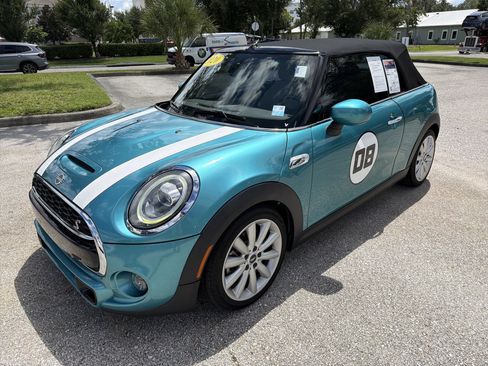 Used 2020 MINI Cooper S w/ Signature Upholstery Package FWD image 8