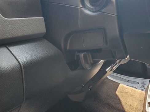 Used 2014 RAM 1500 Express AWD/4WD image 16