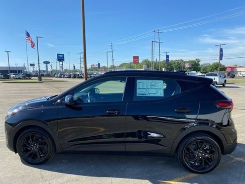 New 2027 Chevrolet Bolt RS w/ Technology Package FWD image 11