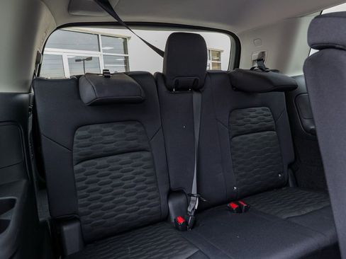 Used 2025 Nissan Pathfinder S image 23