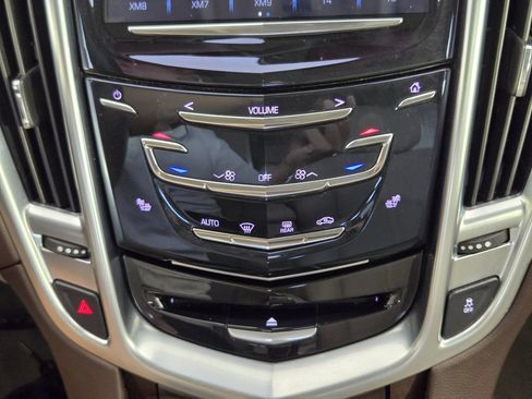 Used 2015 Cadillac SRX Luxury w/ Driver Awareness Package FWD image 20