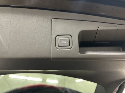 New 2026 Cadillac XT5 Sportv image 23