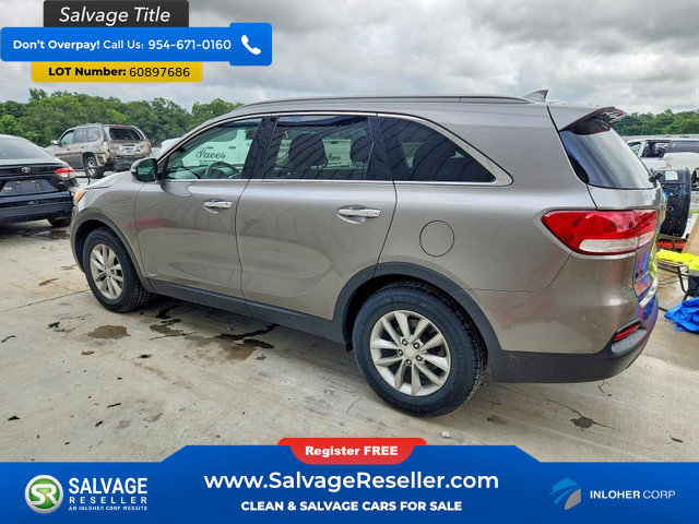 Used 2016 Kia Sorento AWD w/ LX Convenience Package image 3