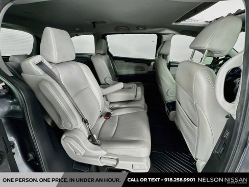 Used 2018 Honda Odyssey EX-L image 28