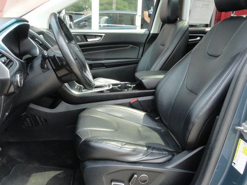 Used 2016 Ford Edge Titanium w/ Equipment Group 302A AWD/4WD image 10
