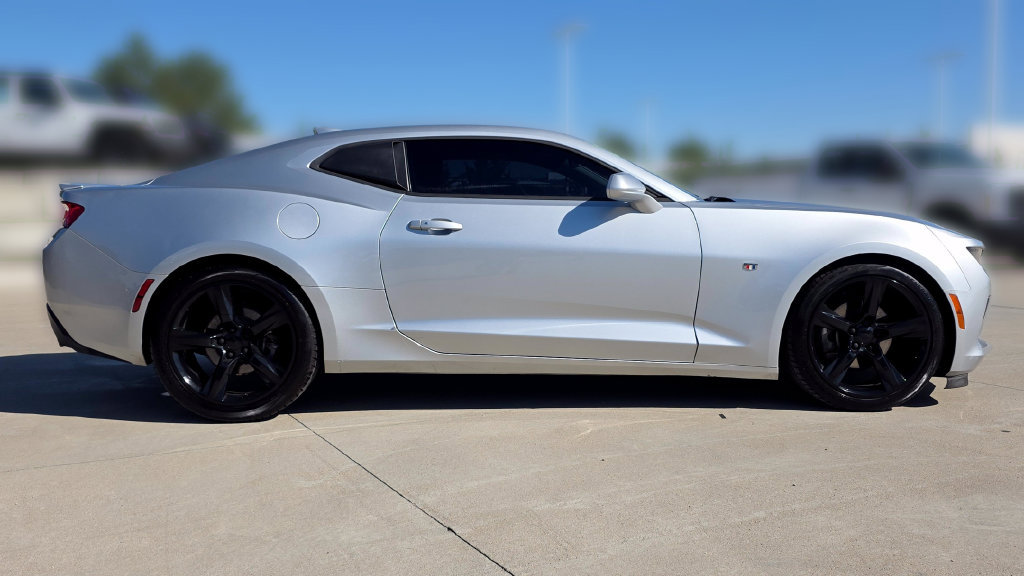 Used 2017 Chevrolet Camaro LT w/ RS Package RWD image 6