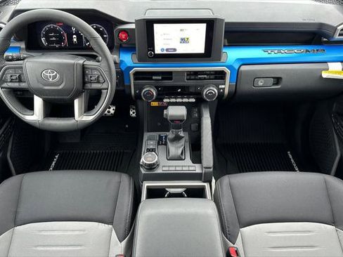 Certified 2025 Toyota Tacoma TRD Sport AWD/4WD image 10