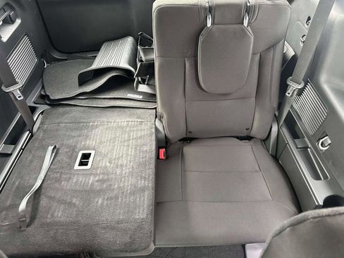 Certified 2023 Ford Explorer XLT image 11