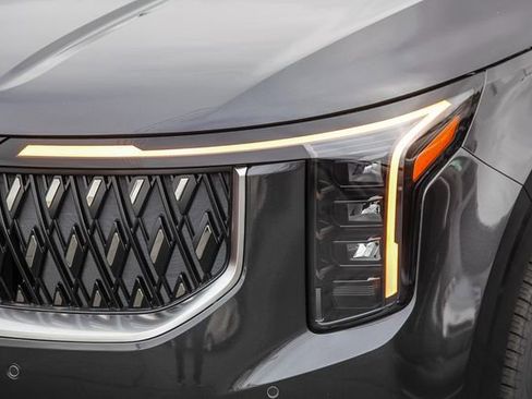 New 2026 Kia Carnival EX FWD image 12