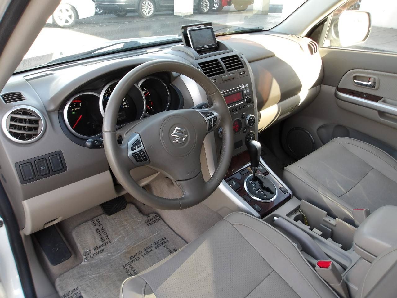 Used 2012 Suzuki Grand Vitara Limited AWD/4WD image 9