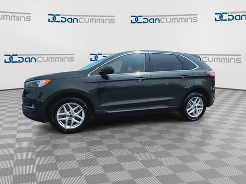 Used 2024 Ford Edge SEL w/ Cold Weather Package AWD/4WD image 5