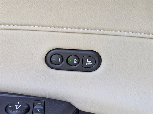 Used 2017 Acura ILX w/ Premium Package image 24