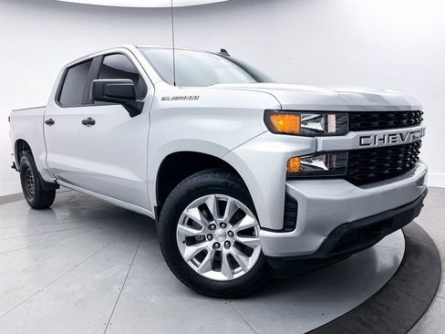 Used 2021 Chevrolet Silverado 1500 Custom image 1