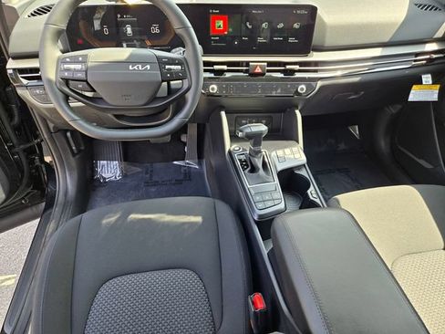 New 2026 Kia Sportage LX FWD image 19