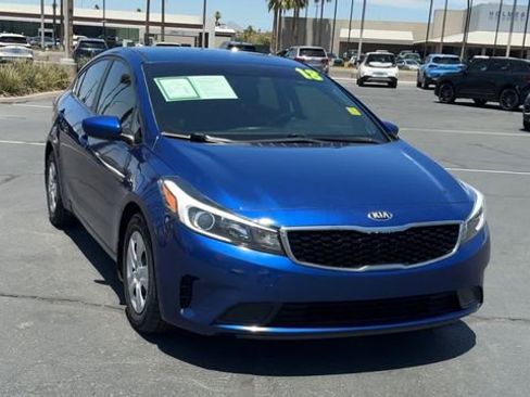 Used 2018 Kia Forte LX FWD image 4