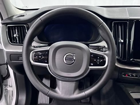 Certified 2025 Volvo XC60 B5 Plus image 16