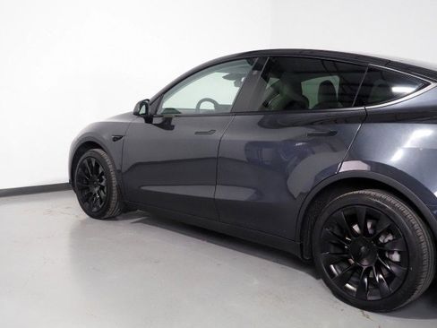 Used 2025 Tesla Model Y Long Range image 48
