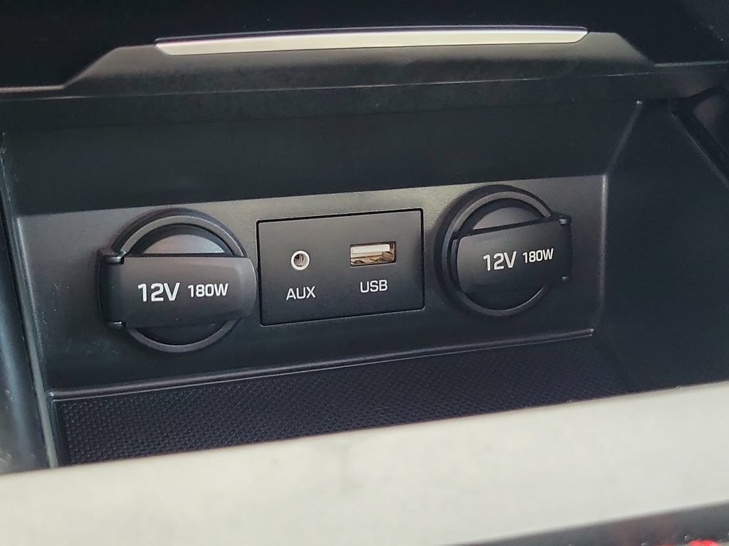 Used 2017 Hyundai Elantra Sport w/ Sport Premium Package 06 FWD image 27