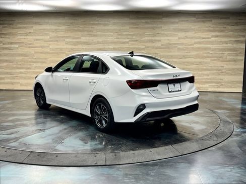 Used 2023 Kia Forte LXS FWD image 13