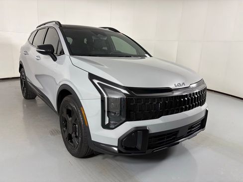 New 2026 Kia Sportage X-Line w/ X-Line Premium Package image 2