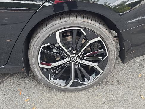 New 2025 Nissan Altima 2.5 SR image 29