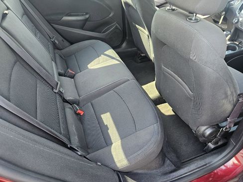Used 2016 Chevrolet Cruze LT FWD image 15