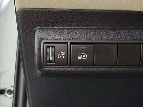Used 2025 Toyota Corolla LE FWD image 23
