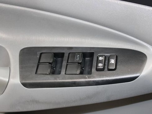 Used 2014 Toyota Tacoma Base image 41