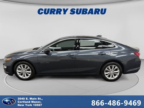 Used 2021 Chevrolet Malibu LT w/ Leather Package FWD image 2