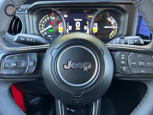 Certified 2025 Jeep Wrangler Unlimited Rubicon 4xe AWD/4WD image 24