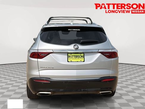 Used 2022 Buick Enclave Premium w/ Experience Buick Package FWD image 3
