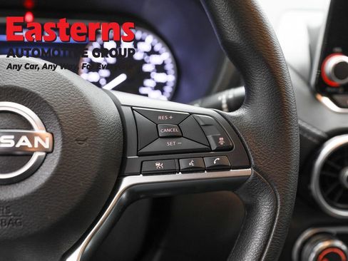 Used 2024 Nissan Sentra SV FWD image 16