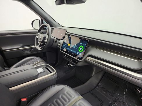 Used 2025 Rivian R1S Adventure AWD/4WD image 20