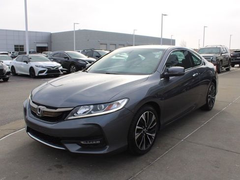 Used 2017 Honda Accord EX-L image 3