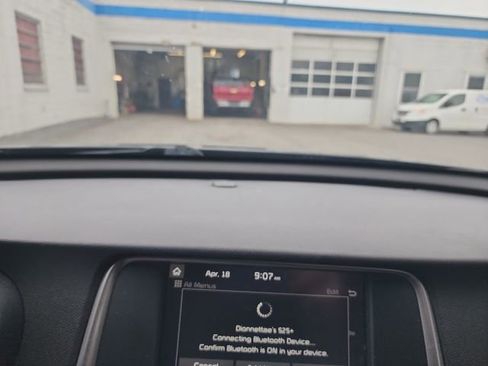 Used 2020 Kia Optima LX image 26