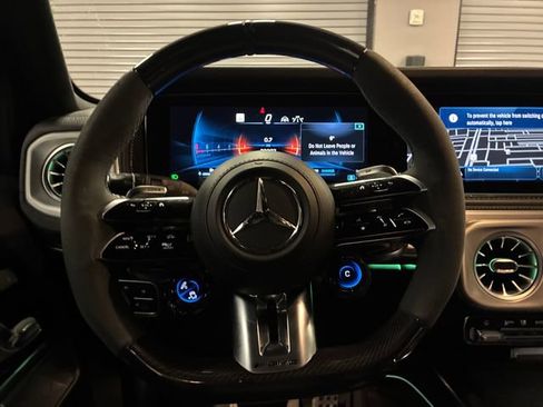 Used 2025 Mercedes-Benz G 63 AMG 4MATIC image 14