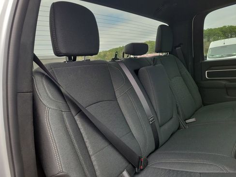 New 2026 RAM 2500 Big Horn AWD/4WD image 37