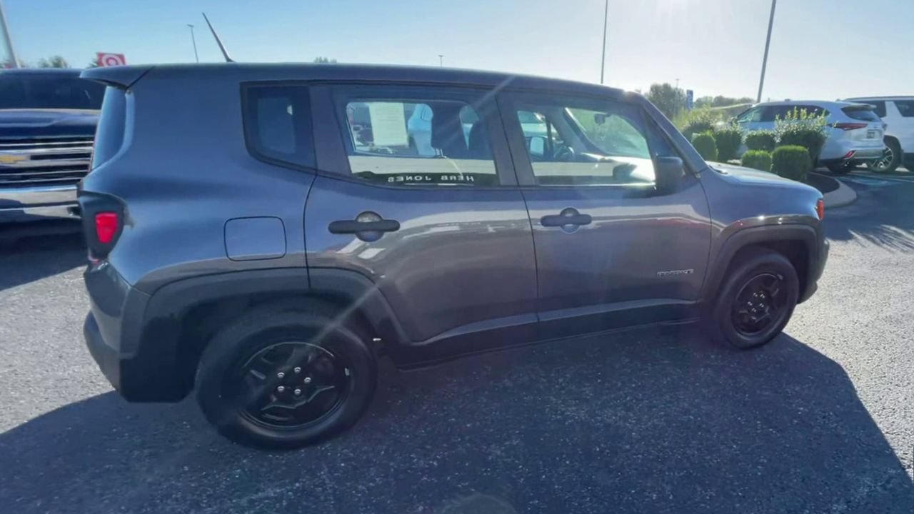 Used 2020 Jeep Renegade Sport FWD image 2