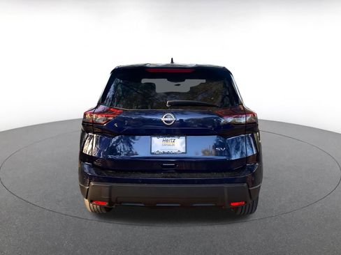 Used 2025 Nissan Rogue SV image 6