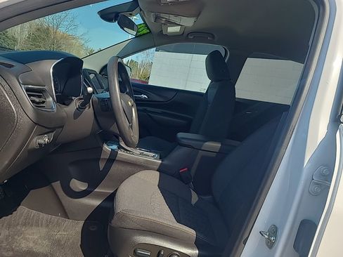 Used 2022 Chevrolet Equinox LT FWD image 10