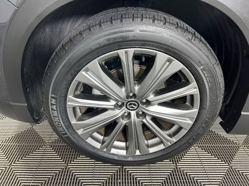 Used 2023 MAZDA CX-9 Signature image 10