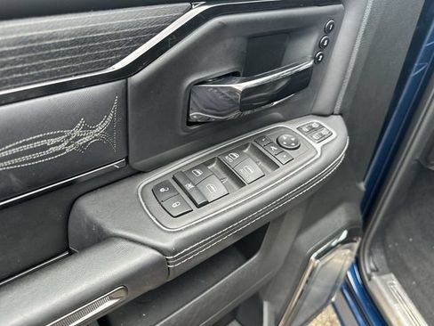 Used 2024 RAM 3500 Limited AWD/4WD image 17