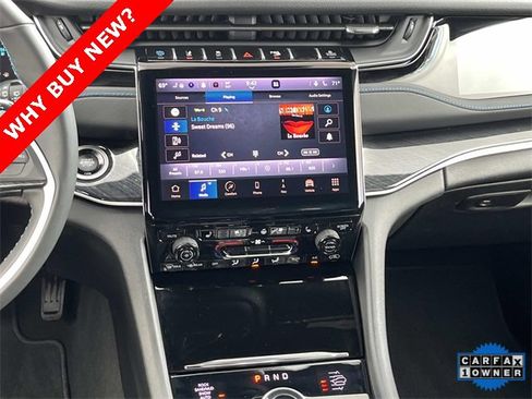 Used 2024 Jeep Grand Cherokee Trailhawk image 16